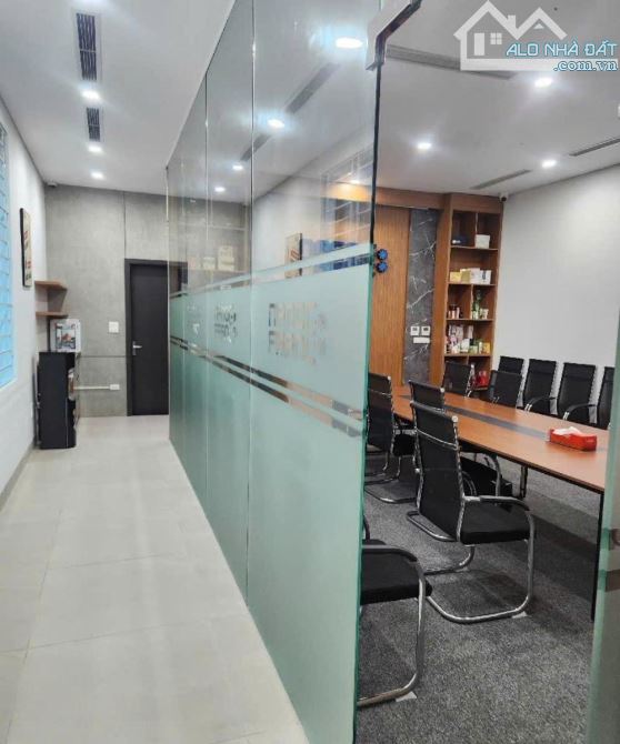 Bán nhà Nguyễn Xiển KĐT Hạ Đình căn góc 5 tầng thang máy mặt tiền bề thế vỉ hè thênh thang