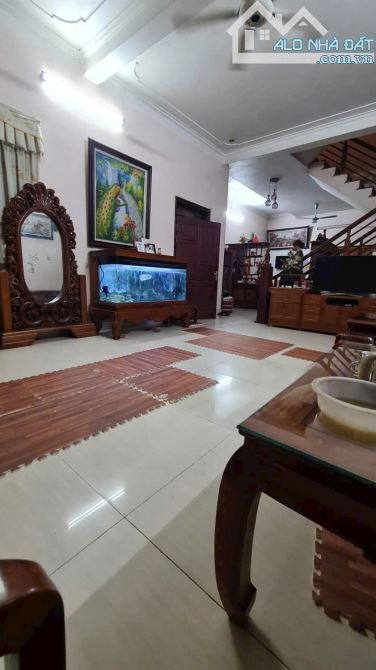 ,b,án gấp  nhà 3T To đẹp, Kim Thiều ,Phù Khê (BN) DTTS120M2  DTXD 300M2  MT8M  giá  hơn - 1