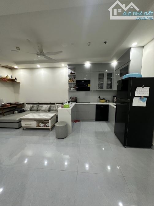 Bán căn hộ chung cư Time City 92m2- Chung cư Cao cấp-Hiếm nhà bán- Nội thất đẹp- Tầng ca