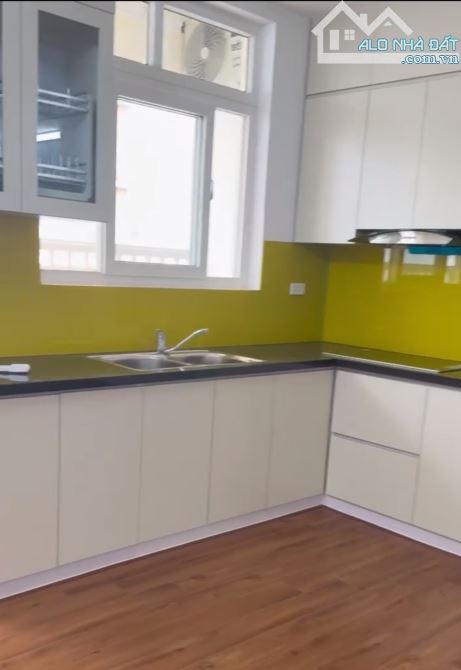 Bán Căn Hộ 100m2 - 3 ngủ - Tầng Đẹp - Nghĩa Đô - Mới Coong - Sổ lâu dài - nhỉnh 8 tỷ