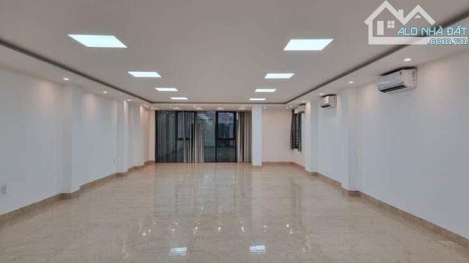 Nhà Đẹp Phố Lạc Long Quân 139M2 Mặt Tiền 8M Có Hầm 98 Tỷ Dòng Tiền 4k$