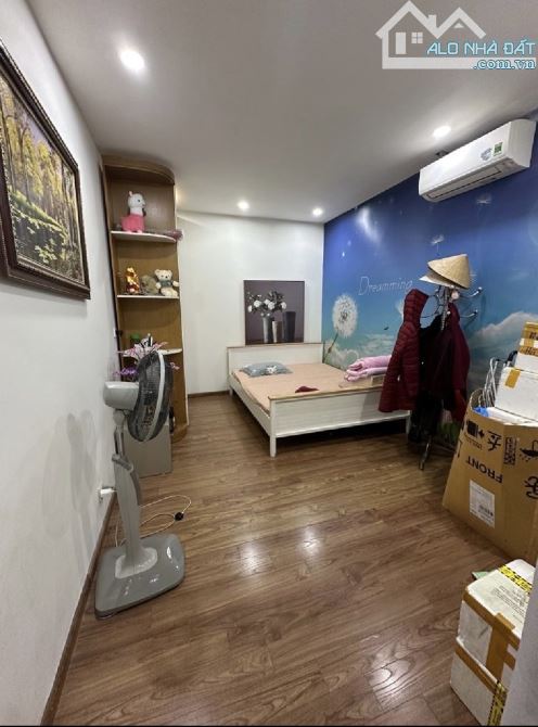 Bán căn hộ chung cư Time City 92m2- Chung cư Cao cấp-Hiếm nhà bán- Nội thất đẹp- Tầng ca