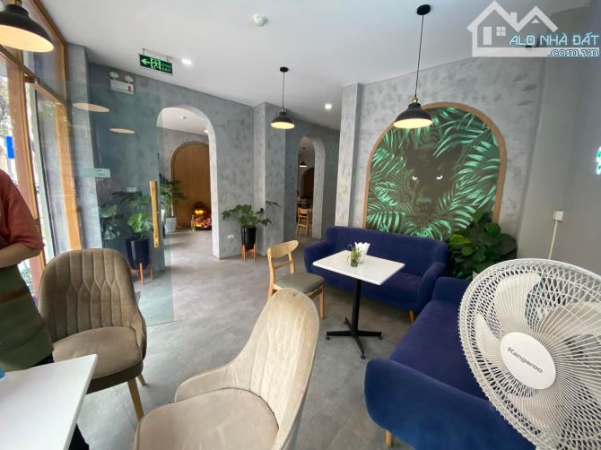 Mặt Phố Thợ Nhuộm 200M2 Mặt Tiền 8M 7 Tầng Lô Góc 125 Tỷ Dòng Tiền 10K$