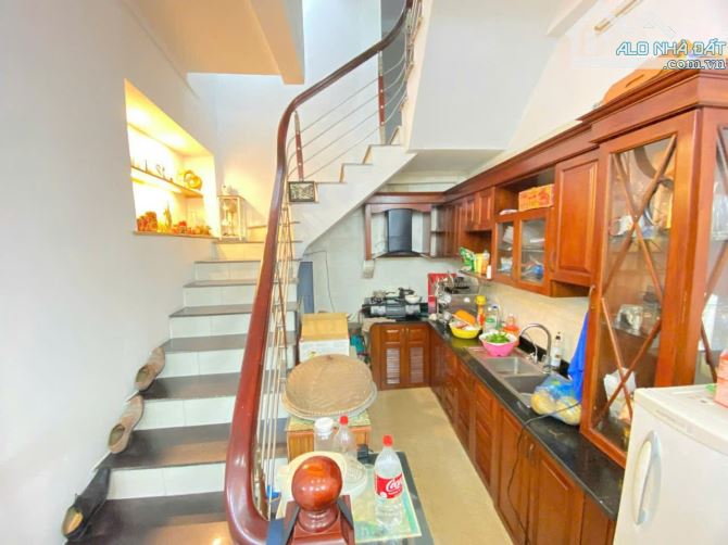 BÁN NHÀ NGÕ PHỐ BẠCH MAI – LÔ GÓC – CÁCH MẶT PHỐ 10M DIỆN TÍCH 32M² (SỬ DỤNG 45M²), NHÀ XÂ