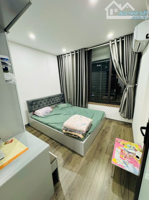 BÁN NHÀ ĐẸP 5 TẦNG THOÁNG TRƯỚC SAU, BÃI GỬI Ô TÔ NGAY NHÀ, RẤT GẦN MẶT PHỐ KHƯƠNG ĐÌNH.