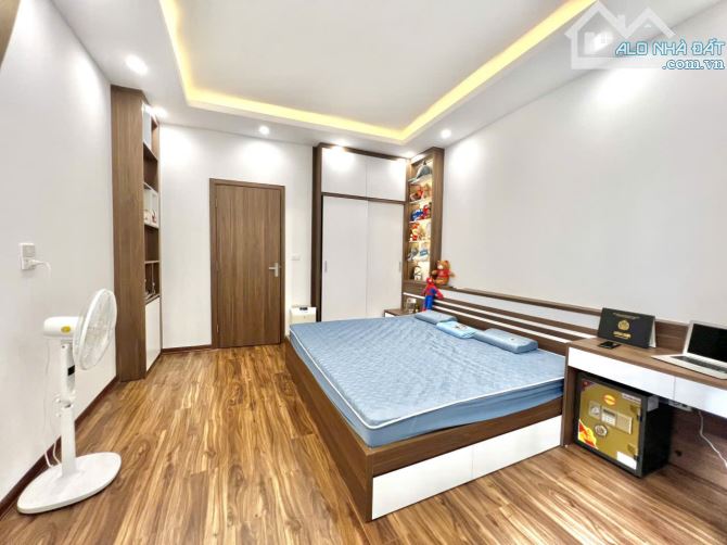 Mình là chính chủ cần bán gấp căn nhà tại số 48 ngõ 164 Hồng Mai