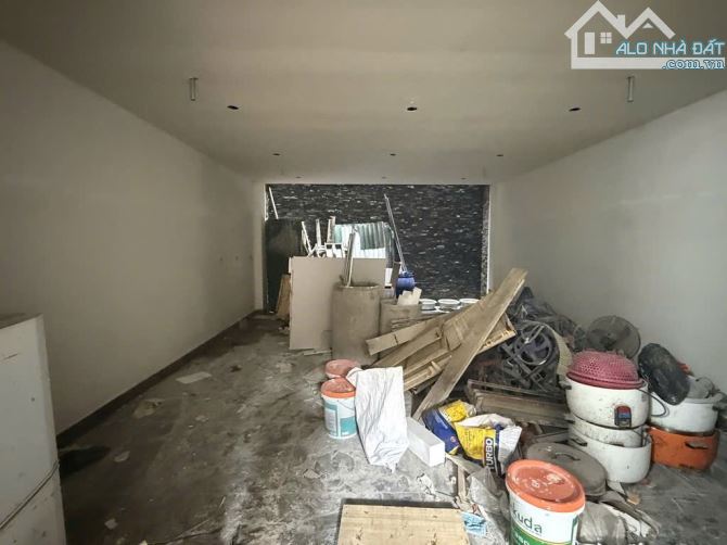 Bán ccmn dòng tiền đỉnh cao-full nội thất-pccc đầy đủ từng phòng-gần nhiều trường đại học-