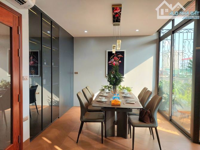 Nhà mới phố Bạch Mai DT 48m2x6T thang máy - full nội thất- cách phố 15m ở luôn