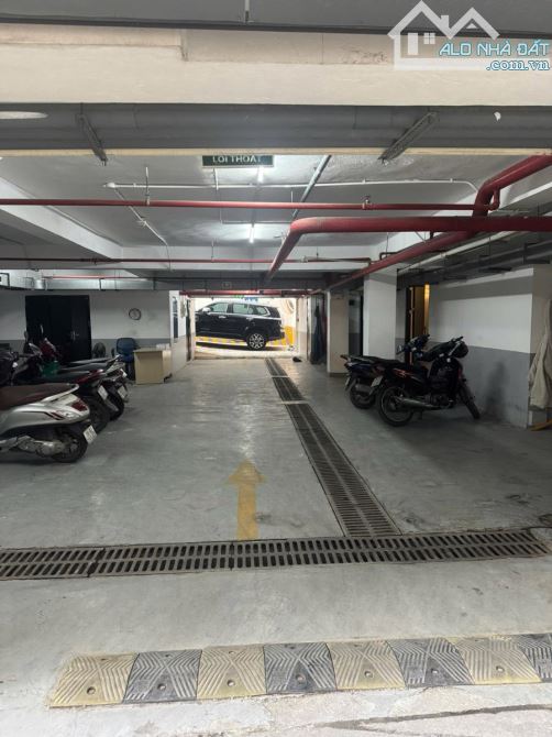 Bán khách sạn Tràng Thi hoàn kiếm toà văn phòng hách sạn 7 tầng ngay trung tâm hành chính