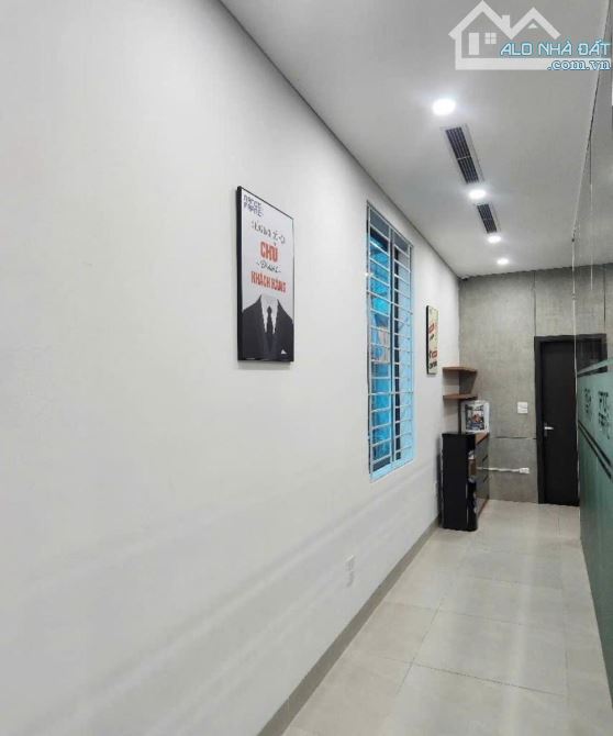 Bán nhà mặt phố Hàng Buồm giá đầu tư cực rẻ dòng tiền hấp dẫn tiếp giáp phố tây tạ hiện ki