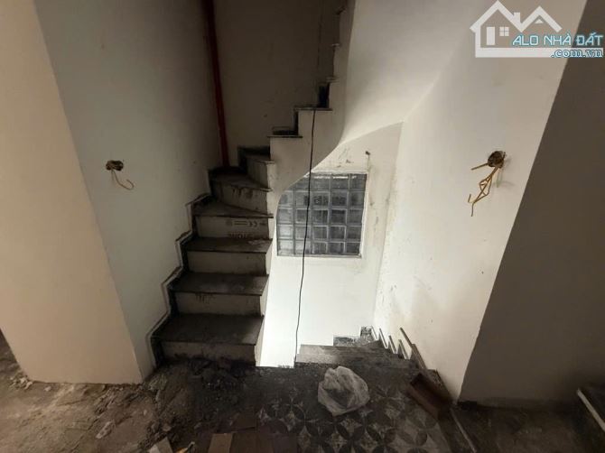 Bán ccmn dòng tiền đỉnh cao-full nội thất-pccc đầy đủ từng phòng-gần nhiều trường đại học-