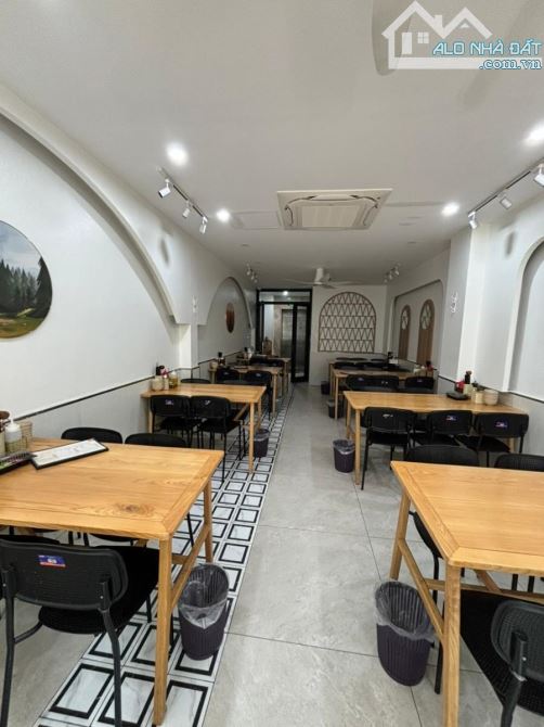 Mặt phố Lò Đúc — 50m² × 7T — MT 4m — Vỉa hè rộng — Thang máy nhập khẩu — Nhỉnh 40 Tỷ (TL)