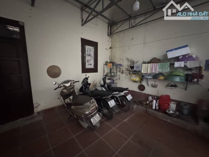 NGÃ TƯ SỞ - 92M2/ THỰC TẾ 95M2 ĐẤT - 2 MẶT TIỀN 12M - Ô TÔ VÀO