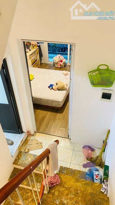 BÁN NHÀ TÔN ĐỨC THẮNG - NHÀ DÂN XÂY, NỞ HẬU, 2 THOÁNG TRƯỚC SAU,HIẾM