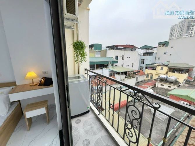 Siêu phẩm CHDV Cầu Giấy, 9 tầng thang máy, dòng tiền 2 tỷ/năm, lô bàn cờ VIP