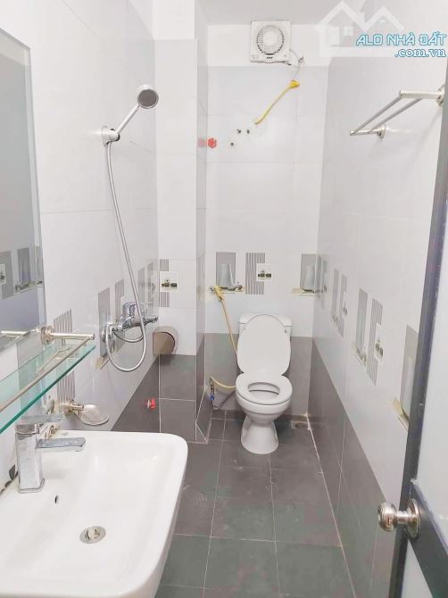 Bán nhà mặt phố-7 tầng thang. Máy-vỉa hè 5m-kinh doanh sầm uất-thiết kế thông sàn