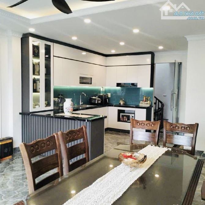 BÁN NHÀ LÒ ĐÚC-Q.HBT- NHÀ ĐẸP TỪNG cm-Làm VP tốt-Ở tuyệt vời-74m2-4 tầng-mt 4m-22 tỷ TL