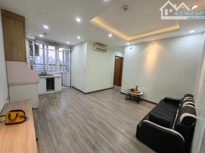 Bán gấp Căn hộ Nam Trung Yên - 58m2 - 2N1VS - Tầng cao - Lô góc - Chỉ hơn 5 tỷ