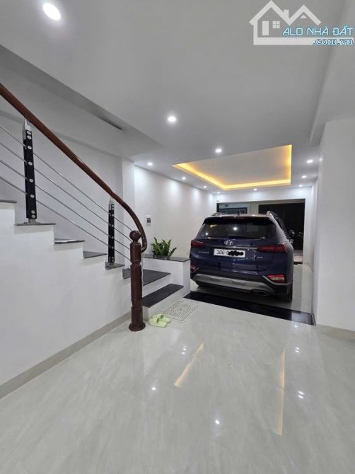 LÊ TRỌNG TẤN - THANH XUÂN - PHÂN LÔ QUÂN ĐỘI - GARA 7 CHỖ - Ô CHỜ THANG MÁY - CHỈ 17.9 TỶ