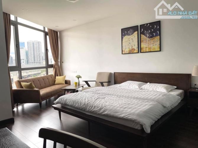 BÁN CĂN HỘ DỊCH VỤ TRUNG TÂM CẦU GIÁY DT 9 TẦNG , 21 PHÒNG KHÉP KÍN ,61M2, MT 5M , Ô TÔ