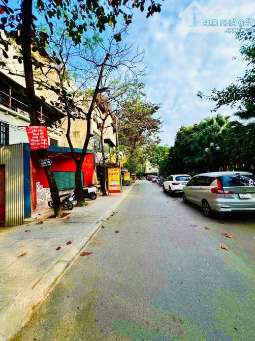 Độc nhất Hoàng Cầu, ô tô đỗ cửa, ô thang máy, phân lô, thông kinh doanh, gần phố. 48m*5T