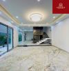 Nhà Đẹp 5 Tầng Thang Máy x 100m khu Chợ Đôn. Giá 9.6 tỷ.