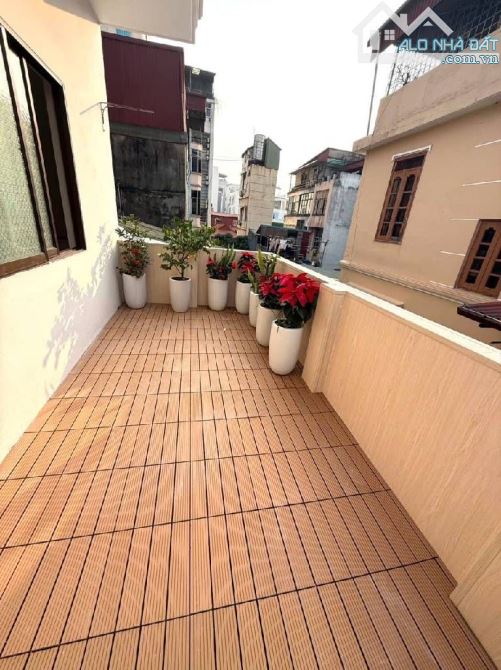 HIẾM - TRẦN QUỐC TOẢN - HOÀN KIẾM - 20/35 M - 4 TẦNG - MẶT TIỀN 5M -12.2 TỶ - NHÀ ĐẸP Ở N