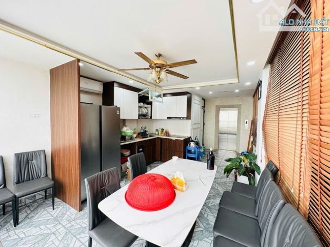 MẶT PHỐ PHÚ THƯỢNG. VIEW  SÔNG HỒNG - 9 TẦNG THANG MÁY - Ô TÔ TRÁNH VỈA HÈ - KINH DOANH Đ