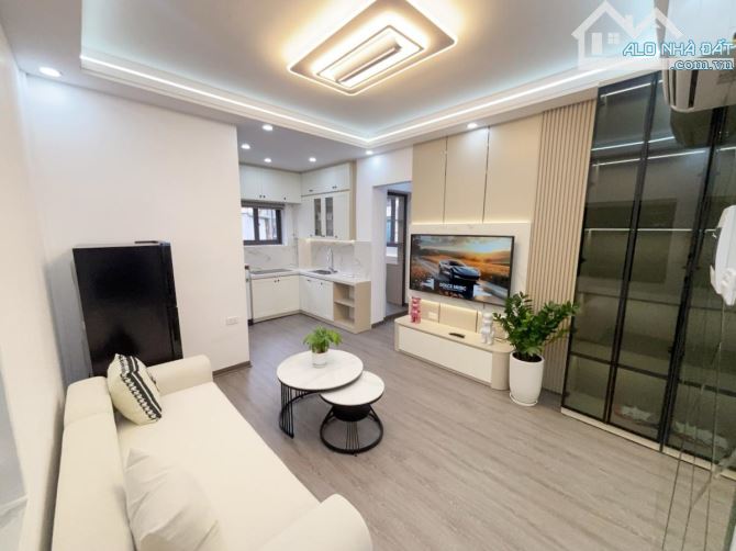 CĂN HỘ TẬP THỂ PHỐ KIM NGƯU DT70M LÔ GÓC - 3 MẶT THOÁNG-3 NGỦ FULL NỘI THẤT-GIÁ 4.75 TỶ