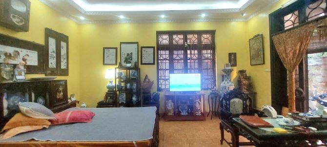 BIỆT THỰ SÂN VƯỜN – VÀI BƯỚC HỒ TÂY – ĐẤT RỘNG HIẾM Tây Hồ