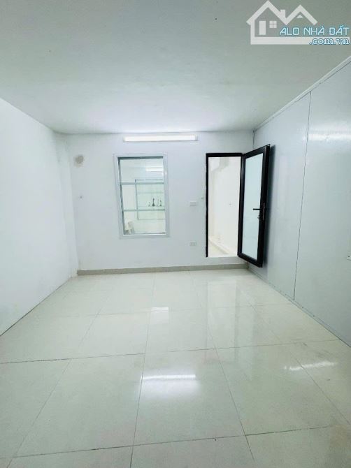 Có 1.0.2 tập thể khu vip Nguyễn Chí Thanh, Đống Đa, ô tô, 65m2 2pn ở ngay chỉ 4,1 tỷ