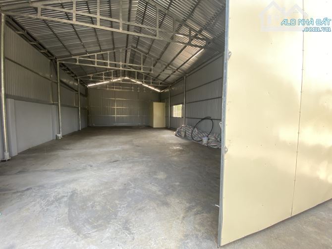 Kho trống 170m2 mặt tiền Trưng Nữ Vương - 2