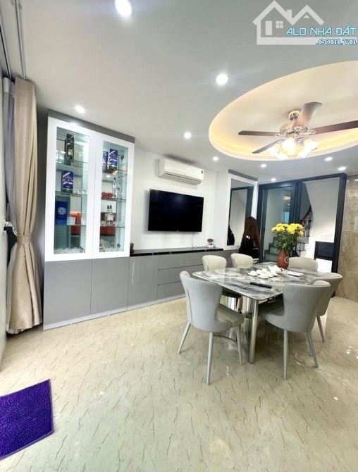 Cạnh Lạc Trung-Dân xây,nội thất tặng-55m2-10 tỷ 899