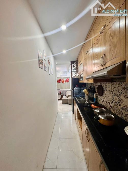 khu vip, tập thể Đầm Trấu, phân lô, sổ to, thoáng sáng, 65m2 2pn ở ngay chỉ 4,58 tỷ