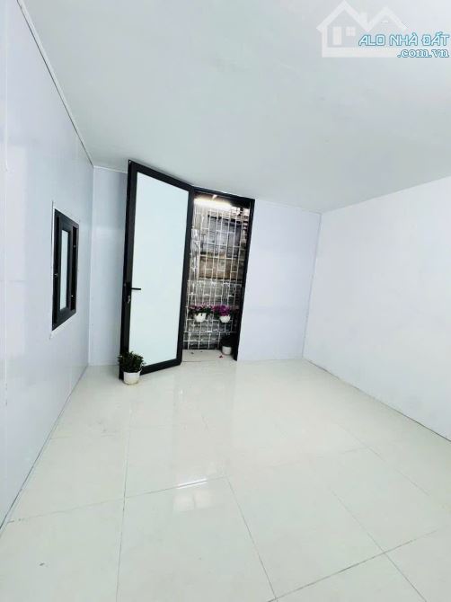 Có 1.0.2 tập thể khu vip Nguyễn Chí Thanh, Đống Đa, ô tô, 65m2 2pn ở ngay chỉ 4,1 tỷ