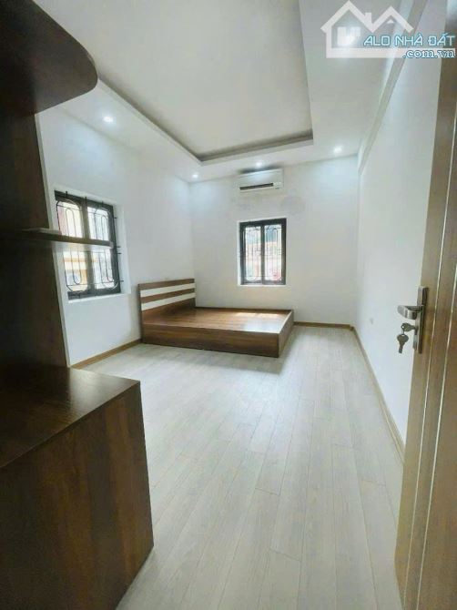 Chỉ 4,99 tỷ tập thể Chùa Bộc, Đống Đa, lô góc, sổ to 80m2 3pn 2wc nhà đẹp