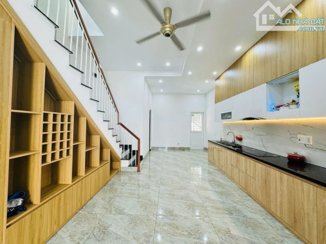 BÁN NHÀ 4 TẦNG FULL NỘI THẤT – Ô TÔ NGỦ TRONG NHÀ – GẦN BIỂN NGUYỄN TẤT THÀNH - 4