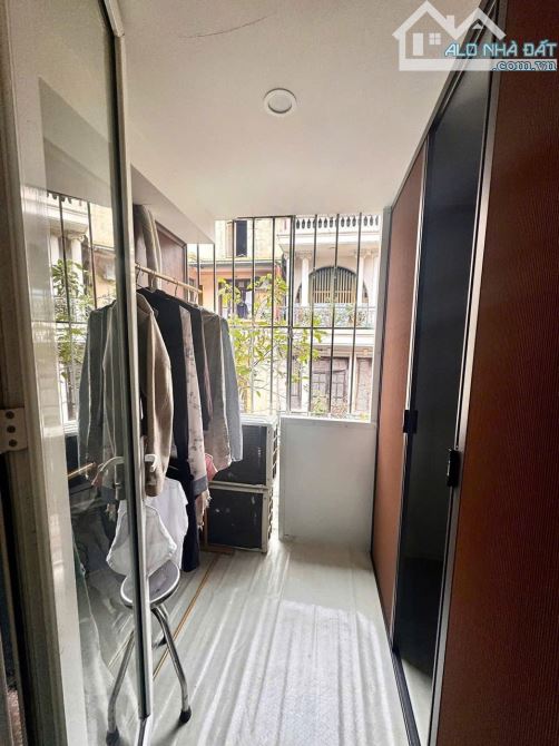 khu vip, tập thể Đầm Trấu, phân lô, sổ to, thoáng sáng, 65m2 2pn ở ngay chỉ 4,58 tỷ