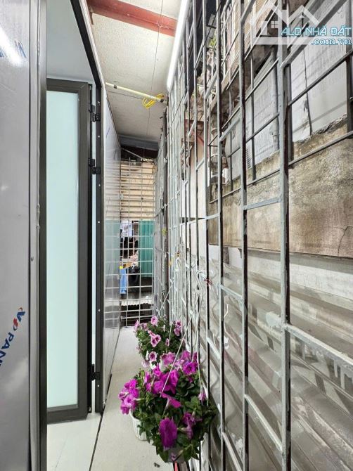 Có 1.0.2 tập thể khu vip Nguyễn Chí Thanh, Đống Đa, ô tô, 65m2 2pn ở ngay chỉ 4,1 tỷ