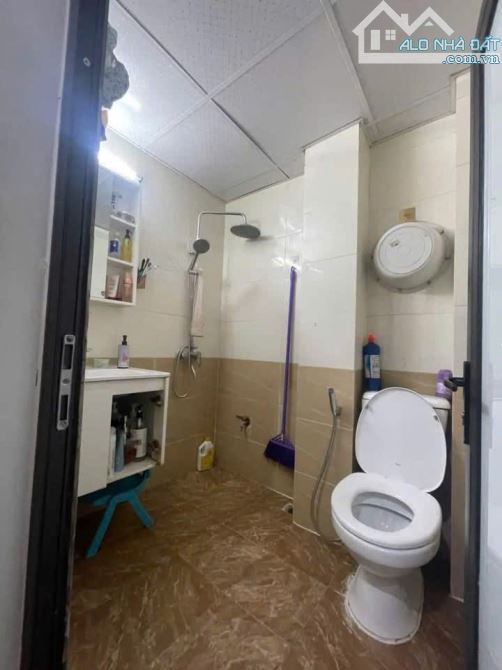 Siêu Hiếm! Tập thể Vọng Đức, Hoàn Kiếm, tầng 3, sổ to, gần hồ gươm, 90m2 2pn ở ngay