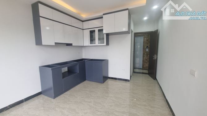 Bán nhà Phố Định Công, Hoàng Mai, Thang Máy, cạnh vành đai 2.5, dt 35m2 x 6 tầng, Giá 9.65