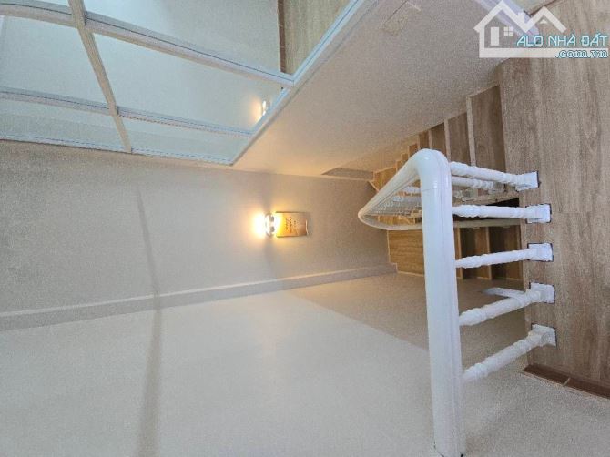 HIẾM - TRẦN QUỐC TOẢN - HOÀN KIẾM - 20/35 M - 4 TẦNG - MẶT TIỀN 5M -12.2 TỶ - NHÀ ĐẸP Ở N