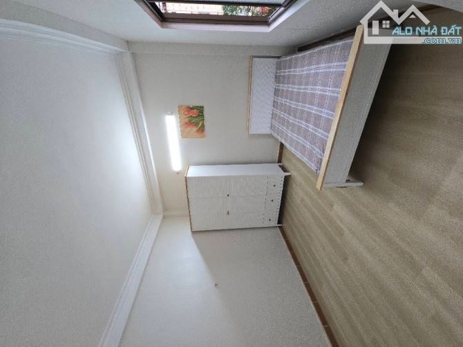 HIẾM - TRẦN QUỐC TOẢN - HOÀN KIẾM - 20/35 M - 4 TẦNG - MẶT TIỀN 5M -12.2 TỶ - NHÀ ĐẸP Ở N