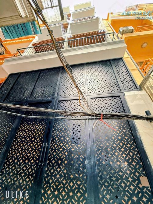 Bán toà dòng tiền Thái Hà 90m 8 tầng thang máy 24 phòng full nội thất dòng tiền 132tr/th