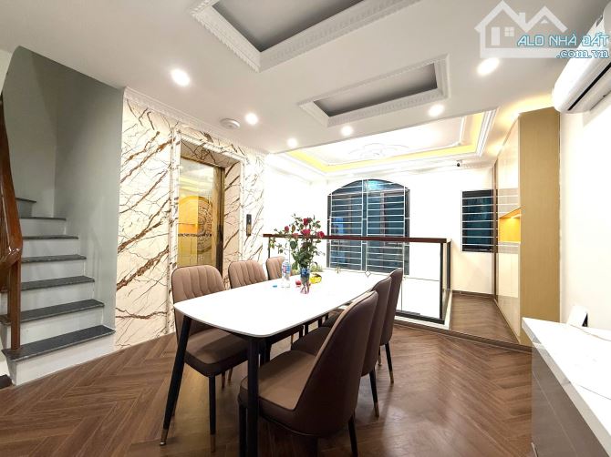 siêu phẩm phố lò đúc - hai bà trưng -dt 48m *6 tầng / thang máy / nhà mới /ngõ thông / zá