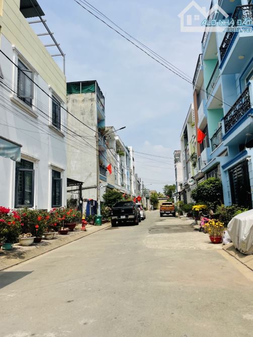 BÁN ĐẤT PHÂN LÔ NGAY VINHOME Q9 - GẦN CHỢ GÒ CÔNG - 51M2(4.3x11.9) - CHỈ 3.5 TỶ - 1