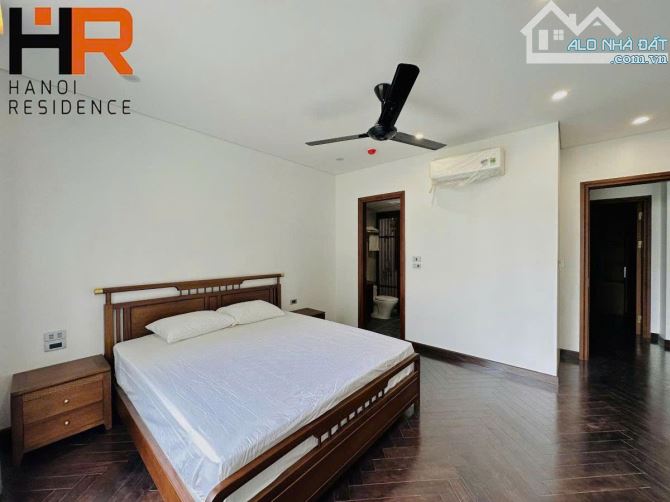 Bán toà nhà dòng tiền khách Sạn Ngõ 31 Xuân Diệu Diện tích 150m2 8 tầng lô góc giá 70 tỷ