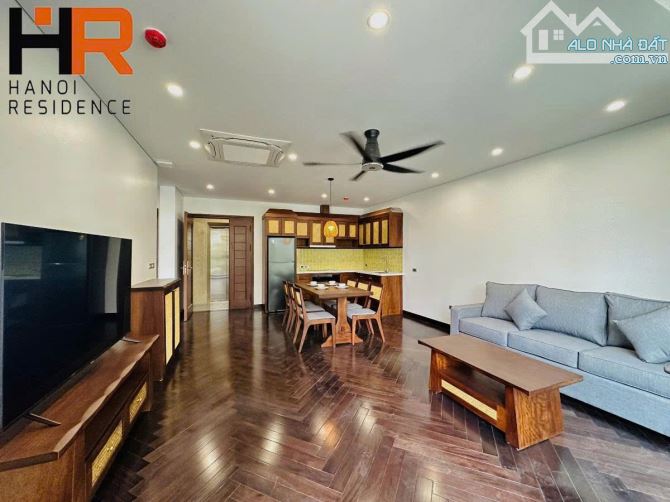 Bán toà nhà dòng tiền khách Sạn Ngõ 31 Xuân Diệu Diện tích 150m2 8 tầng lô góc giá 70 tỷ