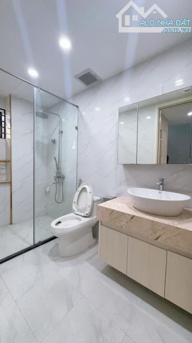 XÃ ĐÀN - PHẠM NGỌC THẠCH SIÊU PHẨM 8 TẦNG THANG MÁY - Ô TÔ - KINH DOANH -2THOÁNG