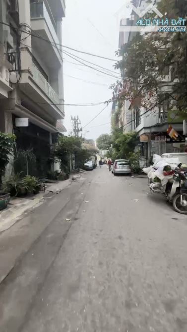 PHÂN LÔ HOÀNG NGÂN Ô TÔ TRÁNH, 6 TẦNG 90M2. GIÁ ĐẦU TƯ CHỈ HƠN 300TR/M2